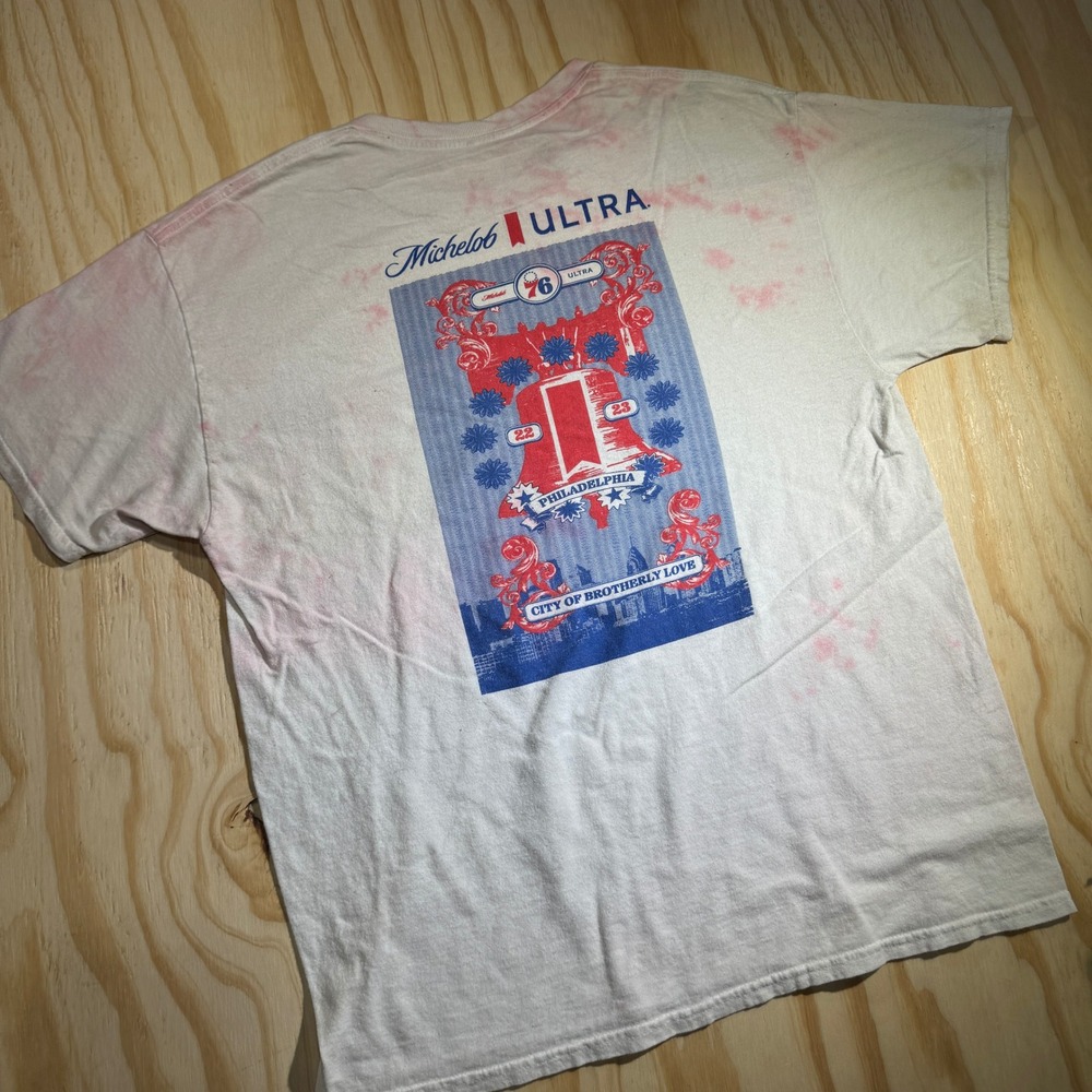 Michelob Ultra Men's Philadelphia 76ers Pocket T-Shirt White Bleed Graphic Sz XL